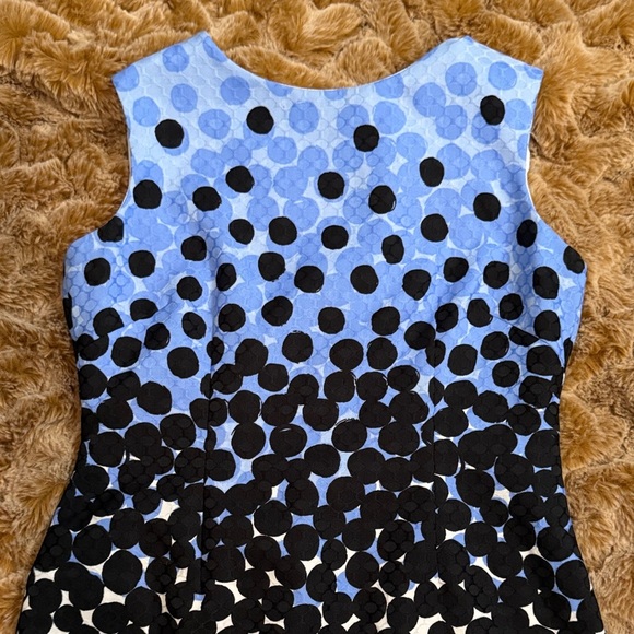 Tahari by Arthur S. Levine Elegant Blue and Black Polka Dot Dress size 8P - Picture 3 of 11